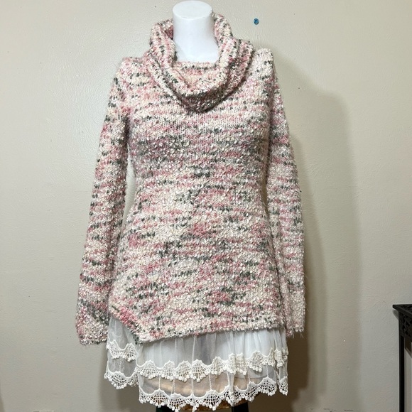 RYU ANTHROPOLOGIE BRAND Small/Medium acrylic blend knit and lace sweater dress - Picture 1 of 15